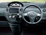 Toyota Sienta 2011 года